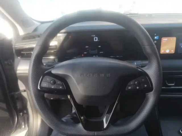 Roewe i5 — Фото автомобиля 10