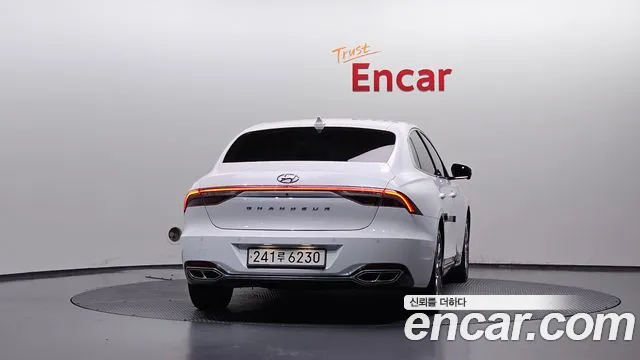 Hyundai Grandeur — Фото автомобиля 4
