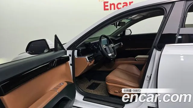 Hyundai Grandeur GN7 — Фото автомобиля 10