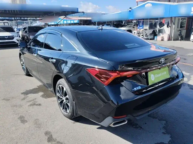 Toyota Avalon — Фото автомобиля 4