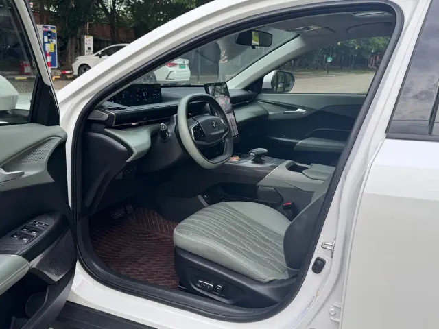 Changan Lamore — Фото автомобиля 5