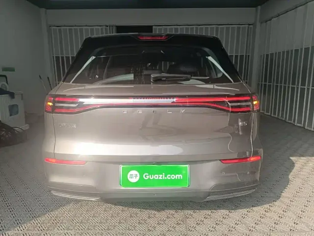 Geely Galaxy E5 — Фото автомобиля 5