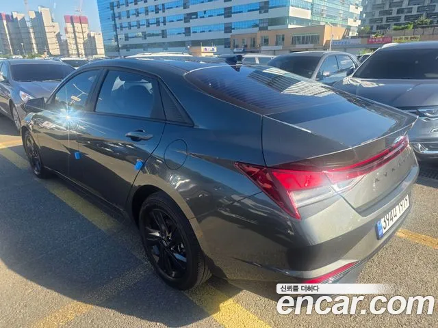 Hyundai AVANTE Avante (CN7) — Фото автомобиля 4