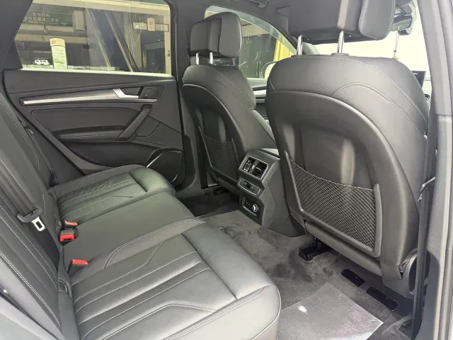 Audi Q5L — Фото автомобиля 17