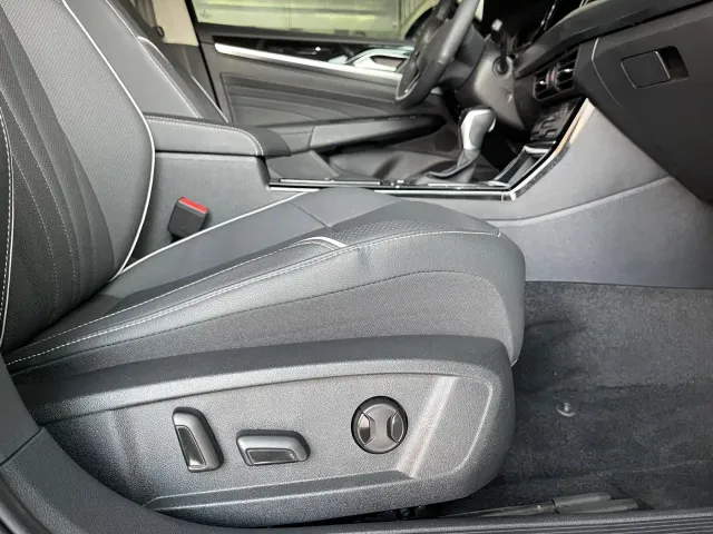 Volkswagen Passat — Фото автомобиля 28