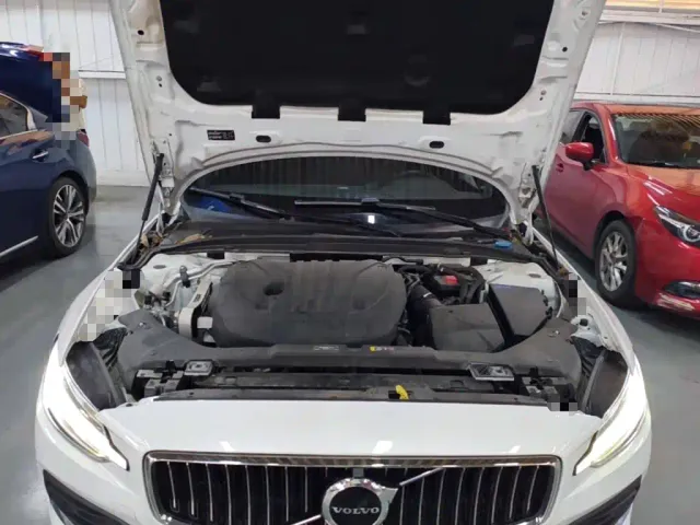 Volvo S60 — Фото автомобиля 19