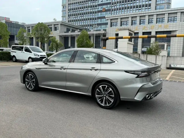 Chery Arrizo 8 — Фото автомобиля 4