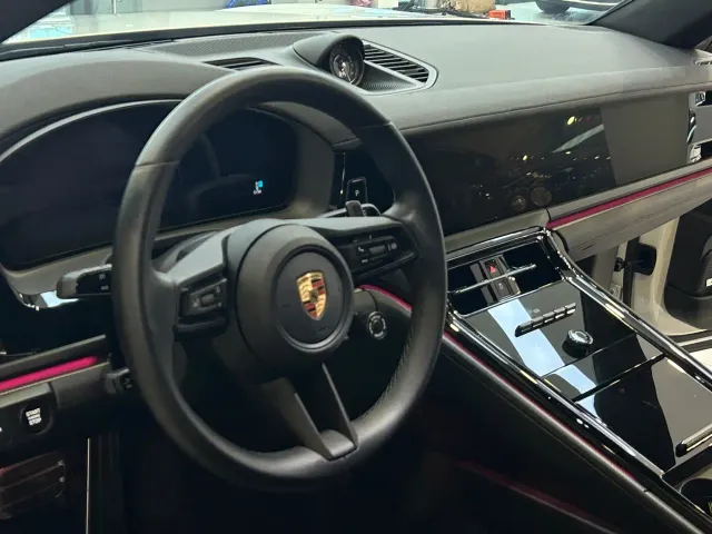 Porsche Panamera — Фото автомобиля 13