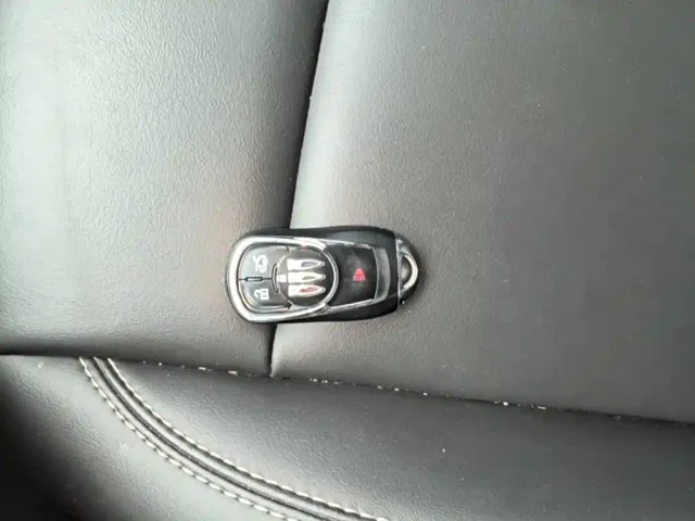 Buick Regal — Фото автомобиля 8