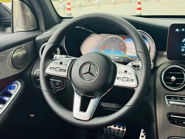 Mercedes-Benz GLC Coupe — Фото автомобиля 16