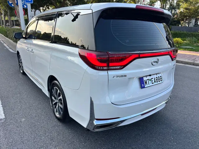 GAC Trumpchi M8 — Фото автомобиля 11