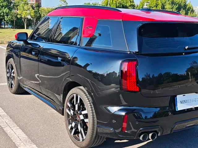 MINI JCW COUNTRYMAN — Фото автомобиля 3