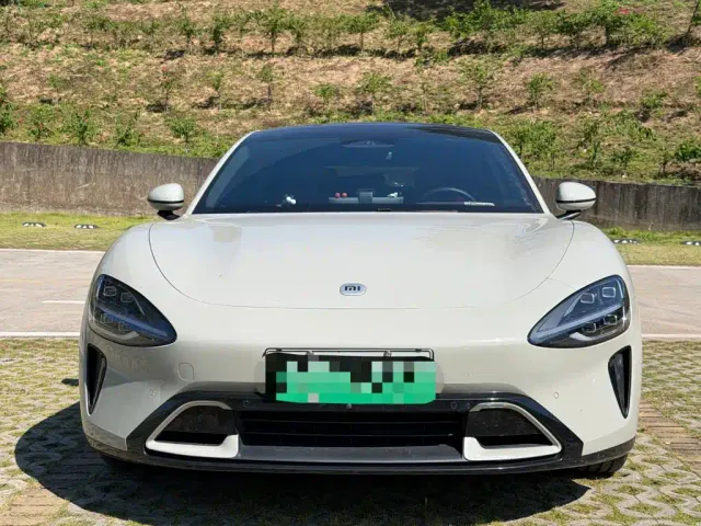 Xiaomi SU7 — Фото автомобиля 2