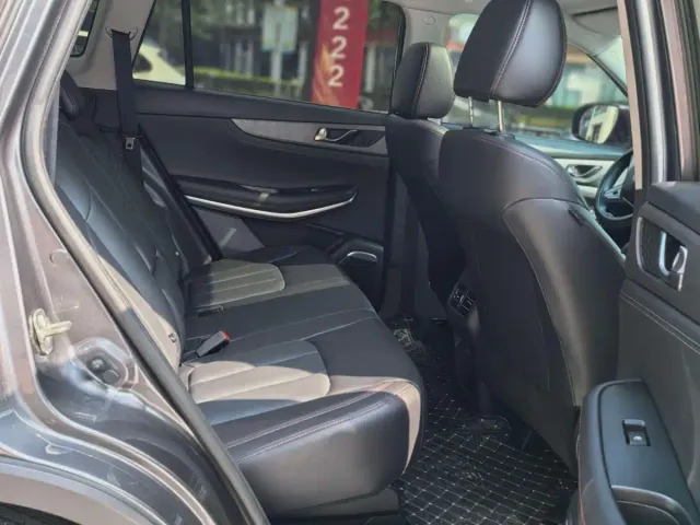 Changan CS75 — Фото автомобиля 5