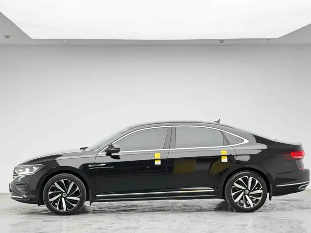 Volkswagen Passat — Фото автомобиля 20