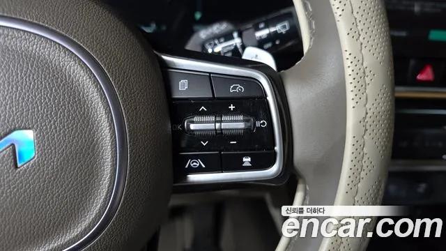 Kia Canival — Фото автомобиля 5