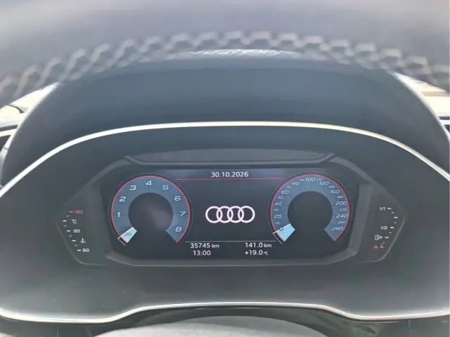Audi Q3 — Фото автомобиля 10