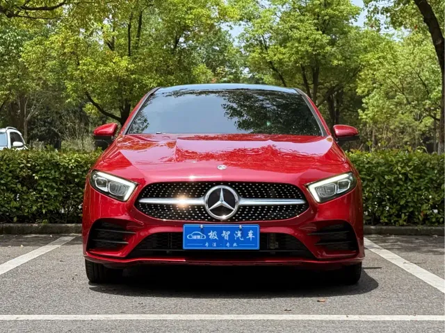 Mercedes-Benz A-Class — Фото автомобиля 2