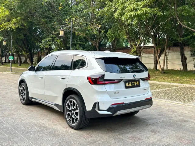 BMW X1 — Фото автомобиля 6