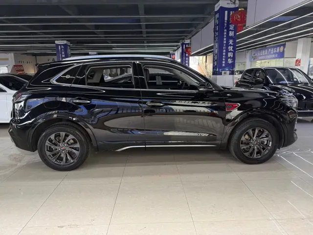 Hongqi HS5 — Фото автомобиля 7
