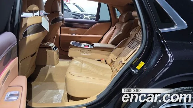 Genesis G90 Бензин 3.5 турбо AWD — Фото автомобиля 11
