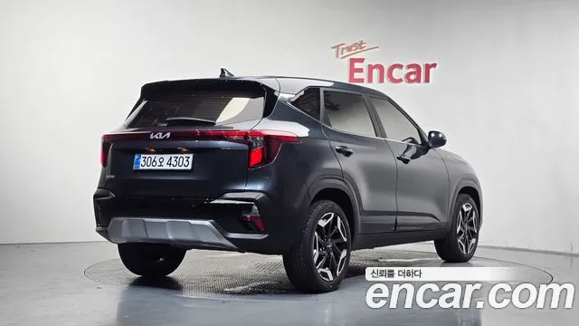 Kia Seltos Новый Seltos Бензин 2.0 2WD — Фото автомобиля 2