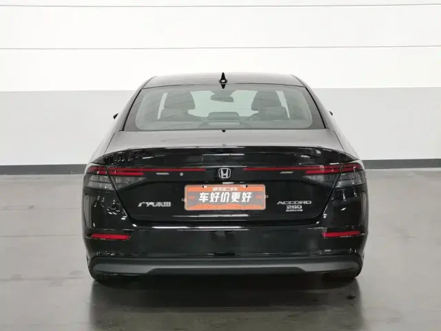 Honda Accord — Фото автомобиля 4