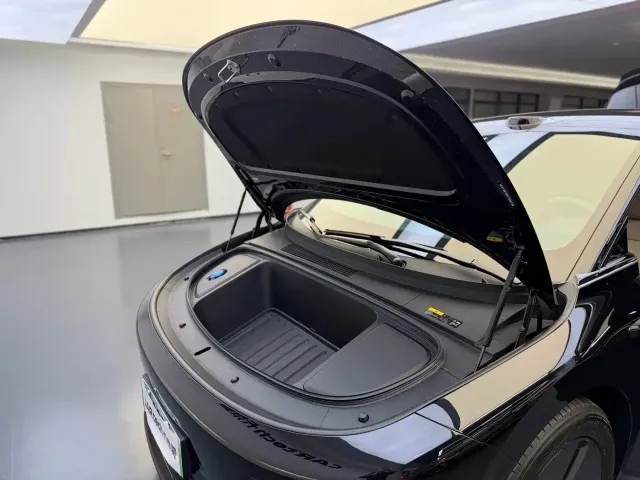 Li Auto i6 — Фото автомобиля 19