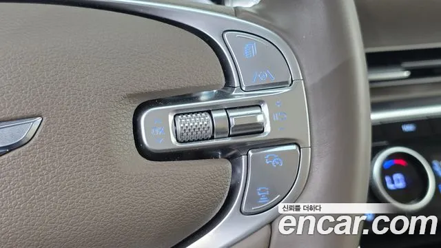 Genesis GV80 — Фото автомобиля 22