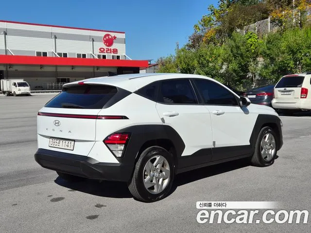 Hyundai Kona — Фото автомобиля 2