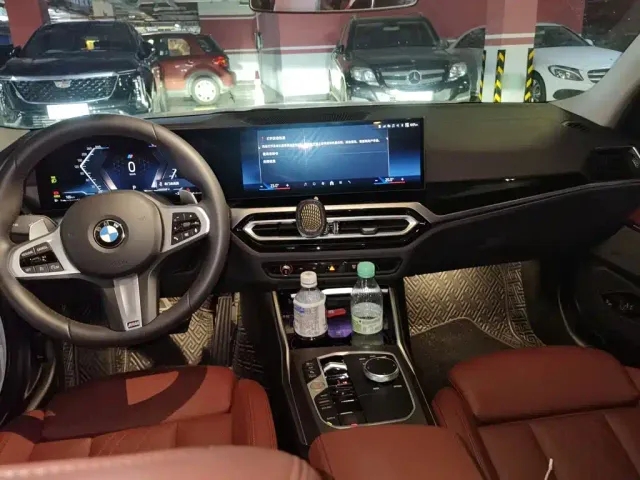 BMW 3 Series — Фото автомобиля 12