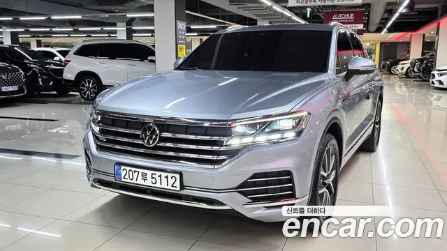 Volkswagen Touareg Generation 3 — Фото автомобиля 5