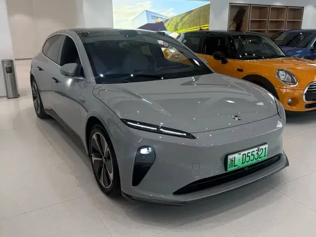 Nio ET5 Touring — Фото автомобиля 3