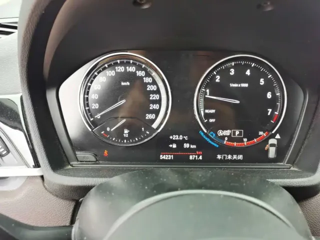 BMW X1 — Фото автомобиля 3
