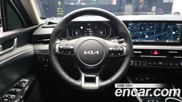 Kia K5 Новый K5 3 поколение 2.0 LPi(Для проката) — Фото автомобиля 13