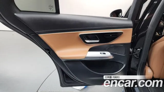 Mercedes-Benz E-Class W214 — Фото автомобиля 25