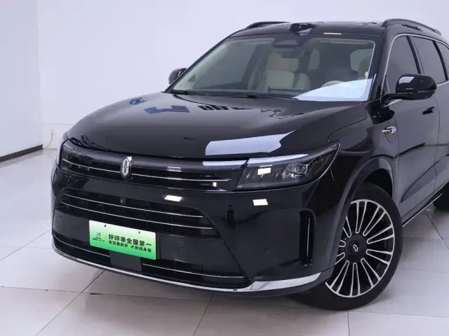 Aito M7 — Фото автомобиля 3