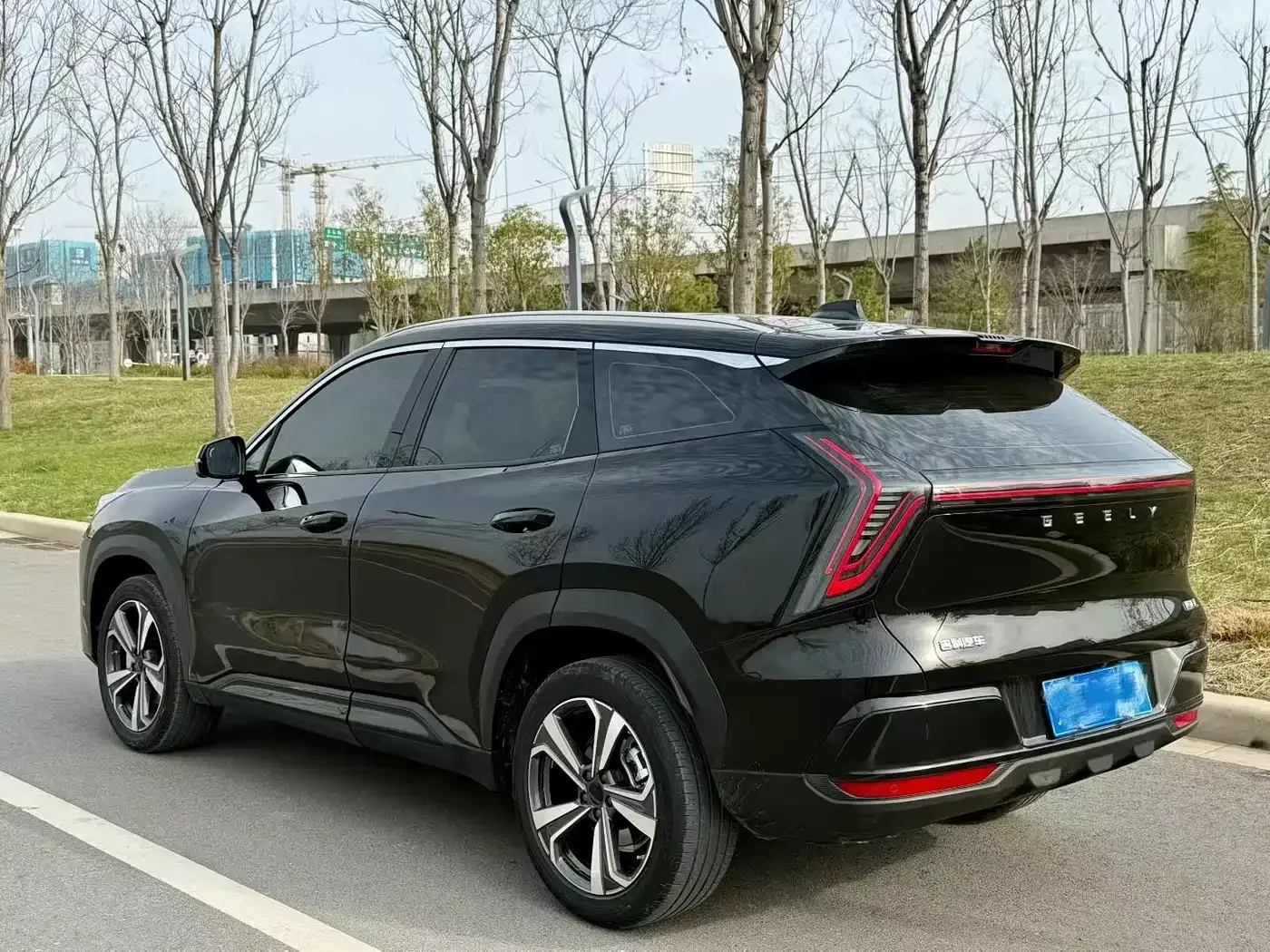 Geely Boyue L 2025 Model 4th Gen 1.5TD DCT Shanhe — Фото автомобиля 9