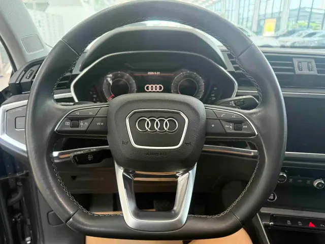 Audi Q3 — Фото автомобиля 15