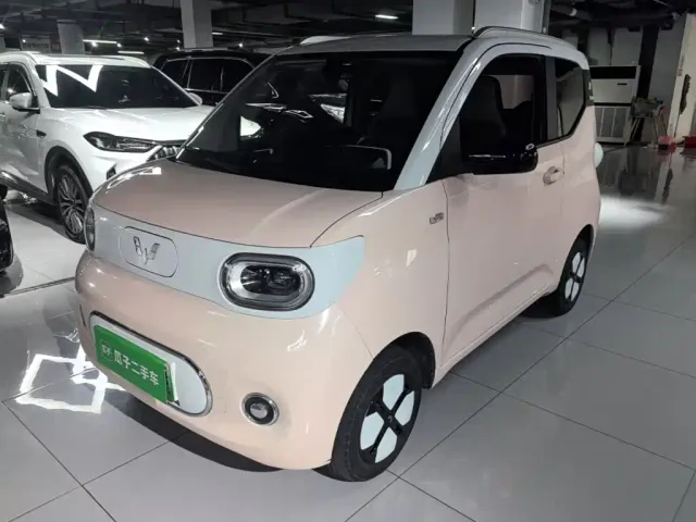 Фотография автомобиля — Wuling Hongguang Mini EV