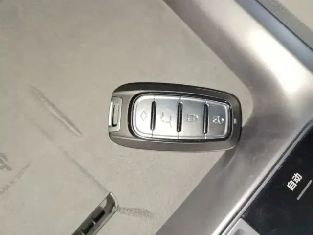 BYD Seal — Фото автомобиля 8