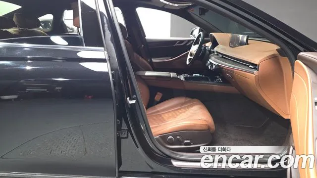 Genesis G80 Бензин 2.5 турбо AWD — Фото автомобиля 10