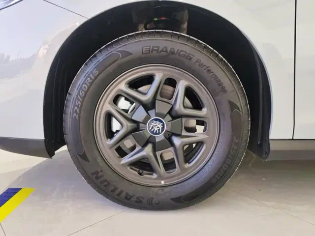 BYD Qin PLUS — Фото автомобиля 6