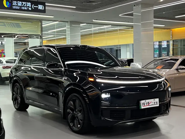Li Auto L9 — Фото автомобиля 3