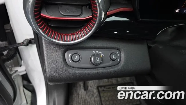 ChevroletGMDaewoo Trax Trax Кроссовер — Фото автомобиля 25