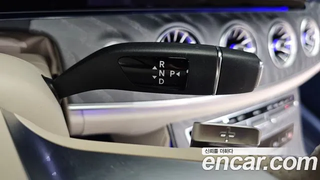 Mercedes-Benz E-Class — Фото автомобиля 7