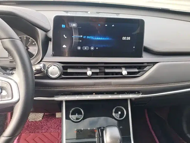 Chery Tiggo 8 — Фото автомобиля 12