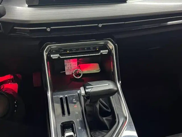 Wuling Asta — Фото автомобиля 13