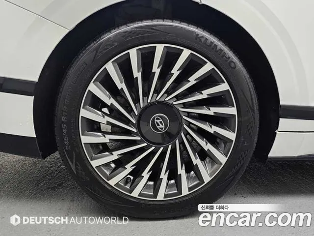 Hyundai Grandeur GN7 — Фото автомобиля 20