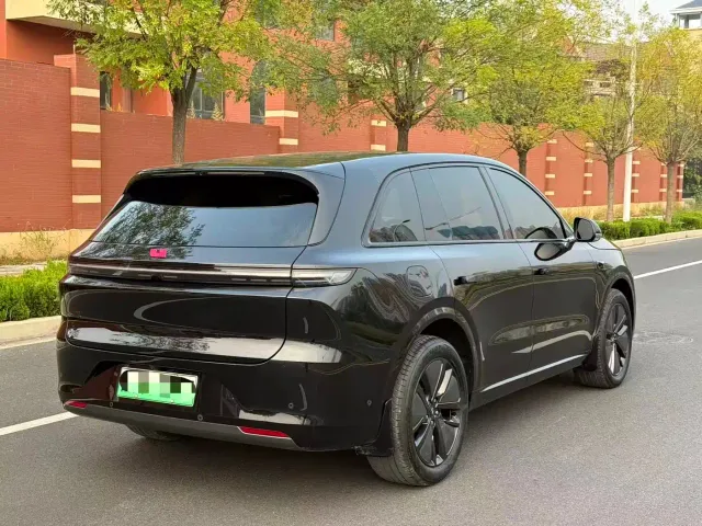 Li Auto L6 — Фото автомобиля 9